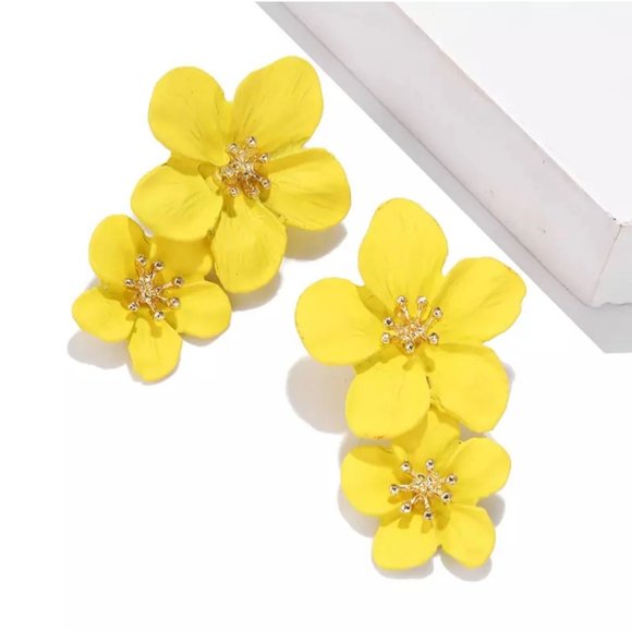 Boho Plumeria Flower Aloha Dangle Drop Statement Earrings Yellow I - Picture 1 of 11